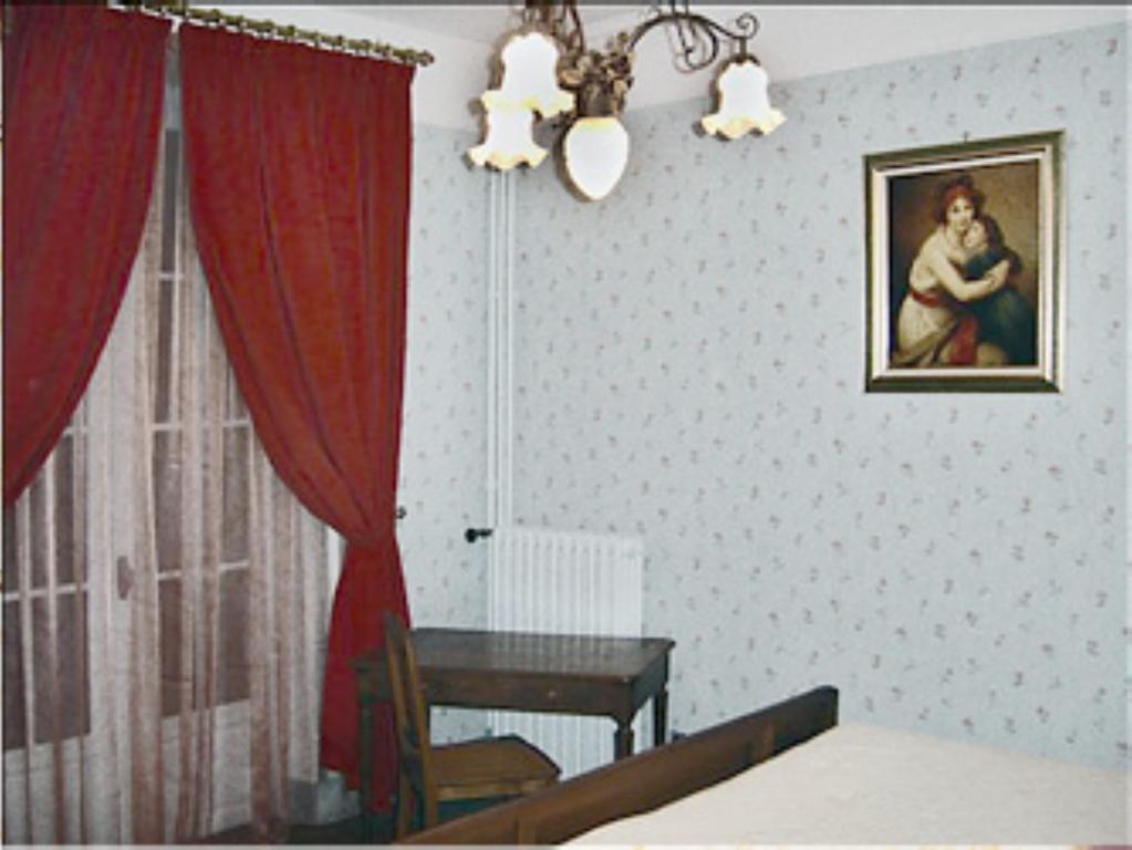 ホテル Le Terrondou Vic-sur-Cère 部屋 写真